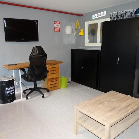 Appartement Au Calme Proche D'Un Petit Bois Dans Кимпер Екстериор снимка