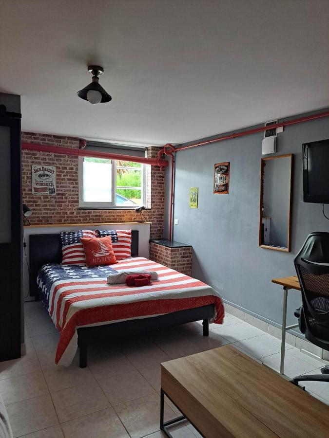 Appartement Au Calme Proche D'Un Petit Bois Dans Кимпер Екстериор снимка